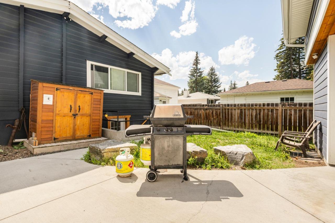 Cougar Street Mountain Apartment Banff