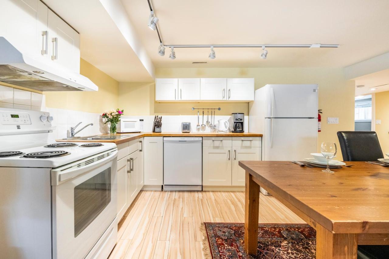 Cougar Street Mountain Apartment
